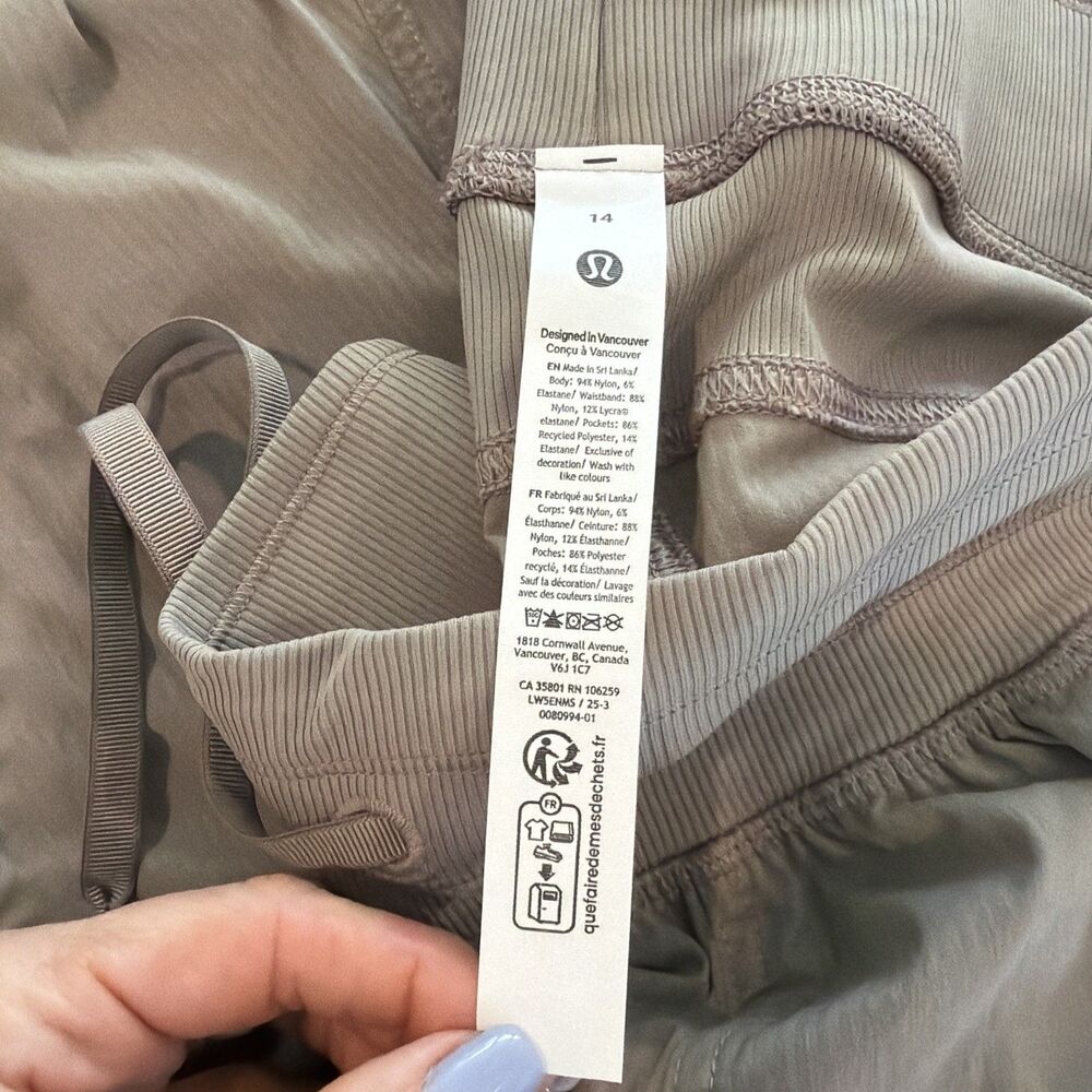 Lululemon Dance Studio Mid-Rise Jogger in Warm Ash Gray 14 NWT - Picture 7 of 7